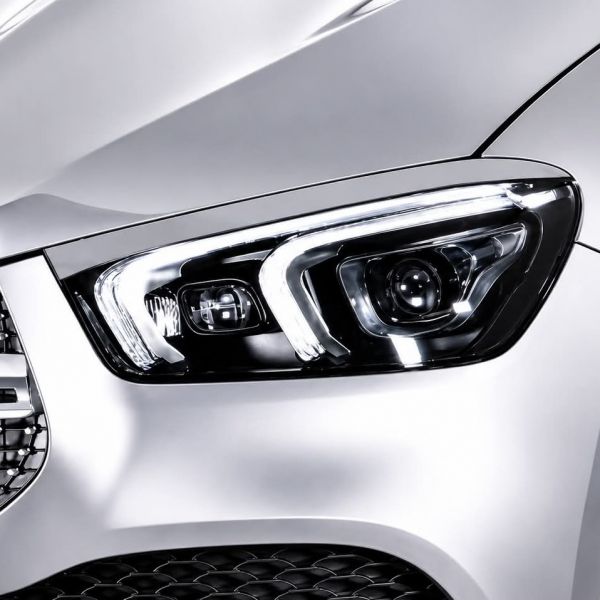 Mercedes-Benz GLE 167 priekinių žibintų apdaila papiktinimai
