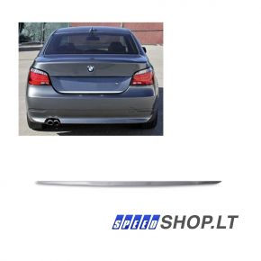BMW E60 bagažinės dangčio chromuota juosta