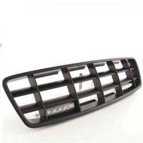 Volvo xc70 tuning grotelės su DRL